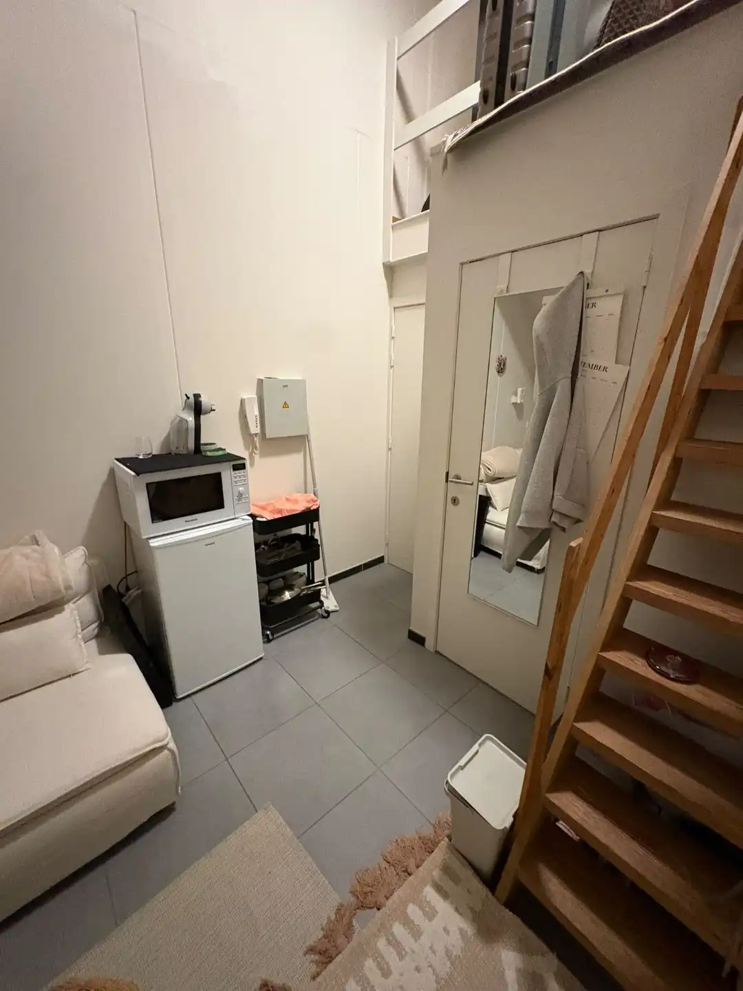 Bemeubelde Studentenkamer met eigen badkamer nabij Zuid! foto 4