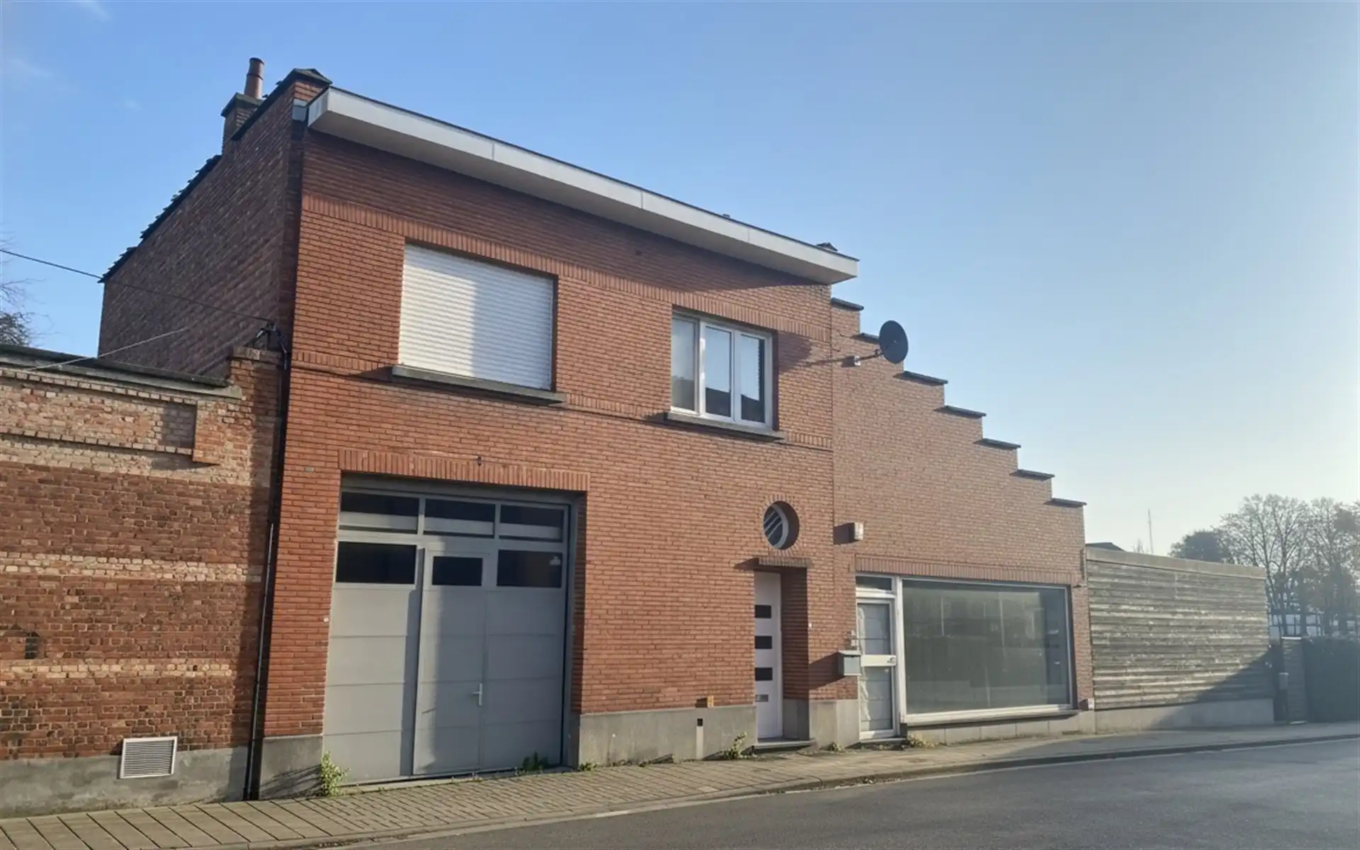 Kantoorruimte/showroom/praktijkruimte foto 9