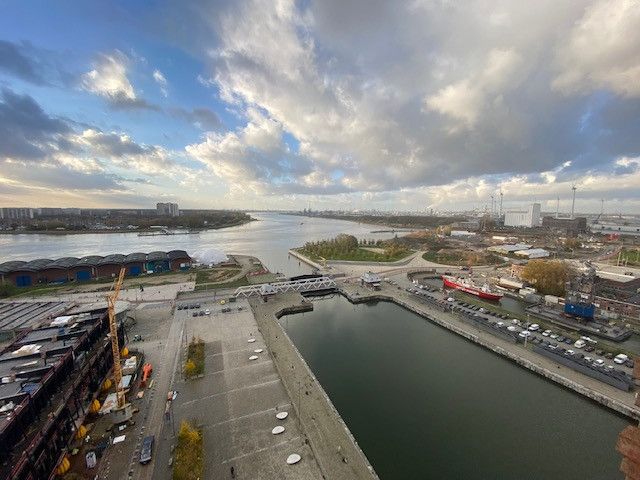 Ruime en gemeubelde penthouse op het trendy Eilandje. foto 19
