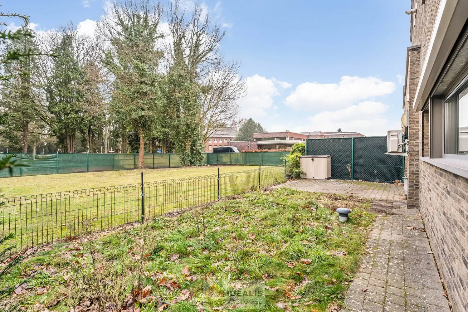 Idealis Vastgoed – Ruim op te frissen gelijkvloers appartement met 3 slaapkamers foto 27