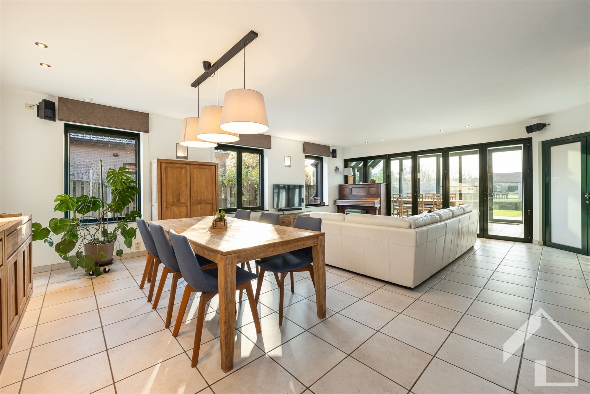 Prachtig landhuis nabij het centrum van Broechem foto 5