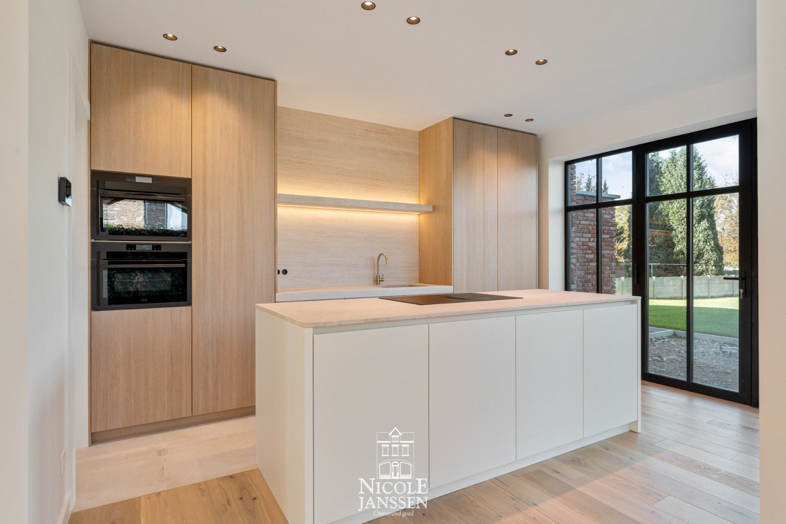 Nieuwbouwwoning van 216m² foto 11