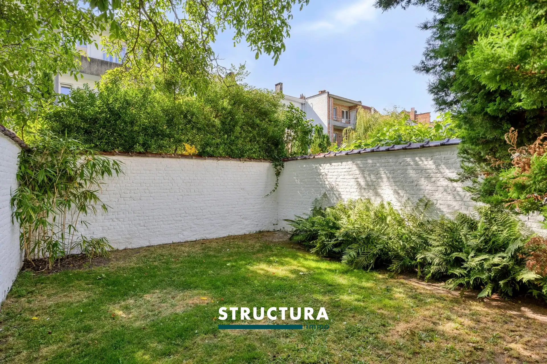 Ruime en lichtrijke woning met een aangename zuidgerichte tuin. foto 39
