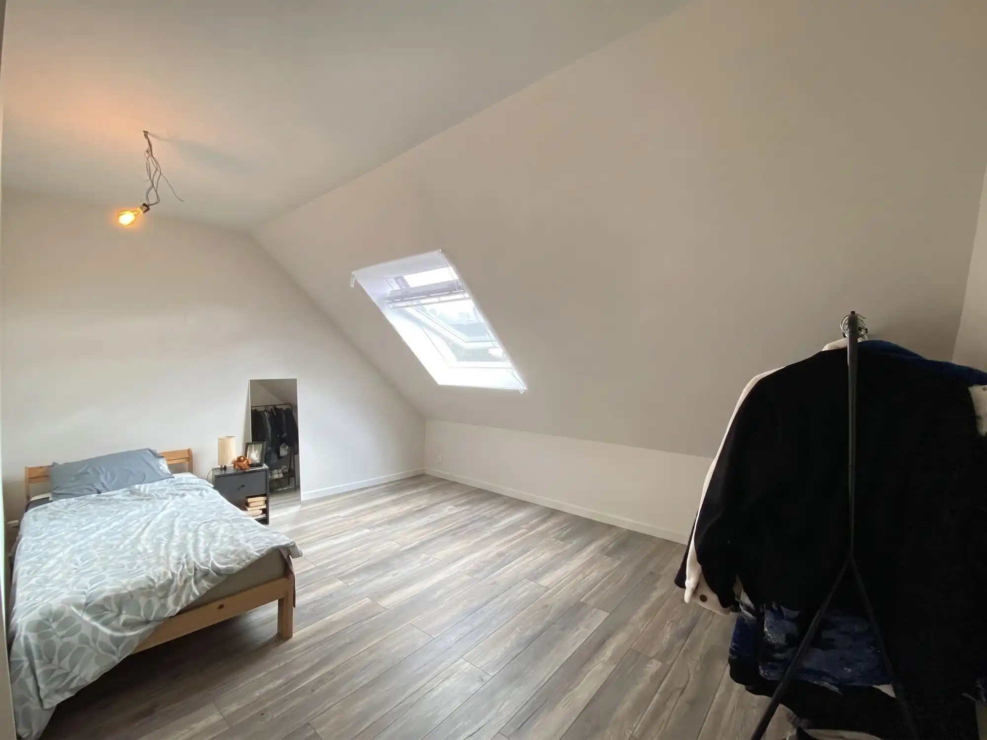Duplex-appartement met 2 slaapkamers en autostaanplaats, centraal gelegen te Evergem foto 17