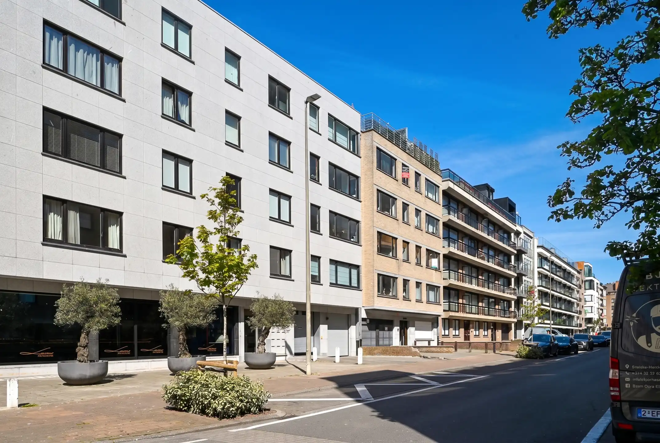 Luxueus gerenoveerd appartement op topligging in Knokke foto 29