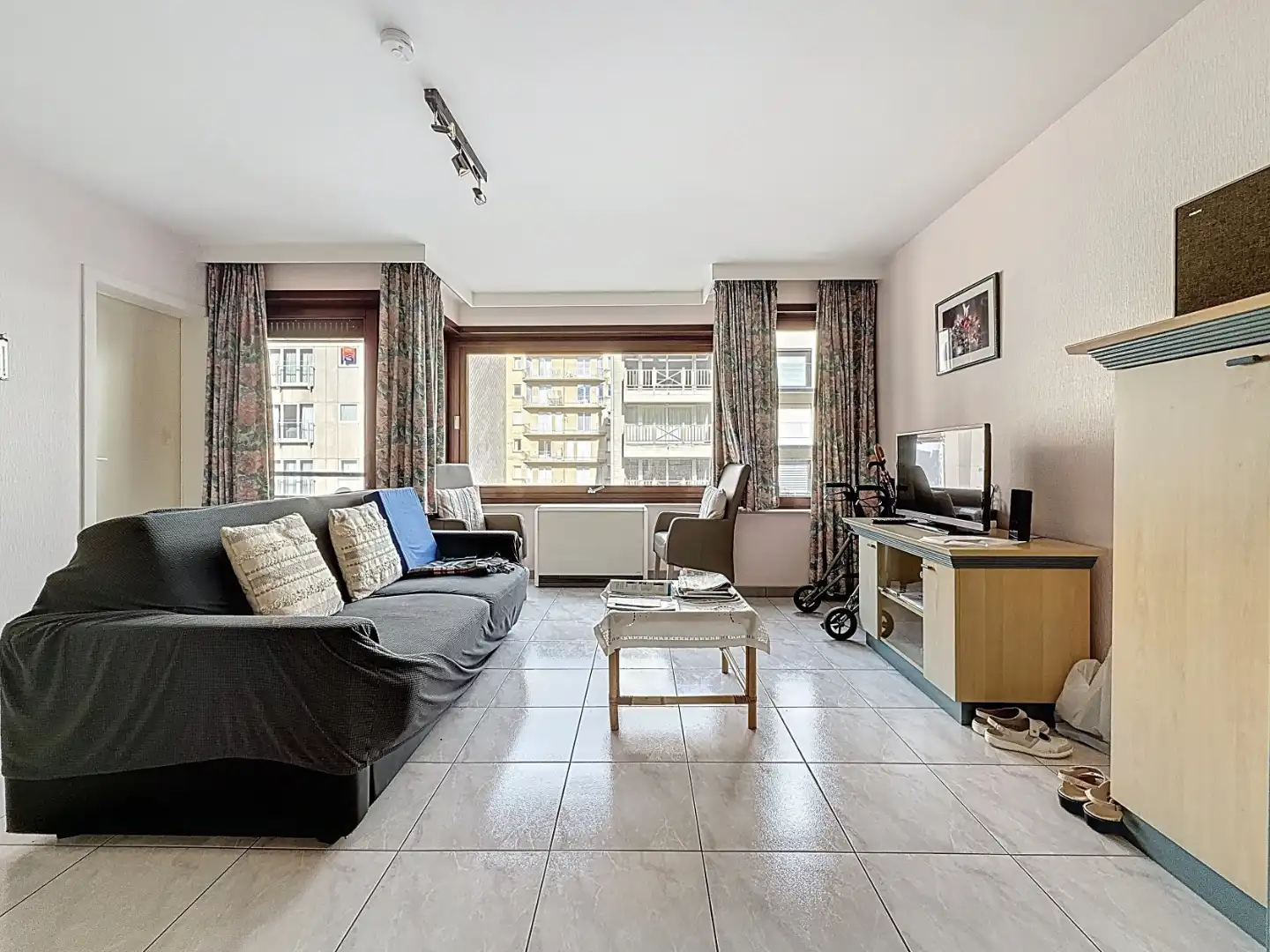 Licht op te frissen appartement op toplocatie in Nieuwpoort-bad foto 3