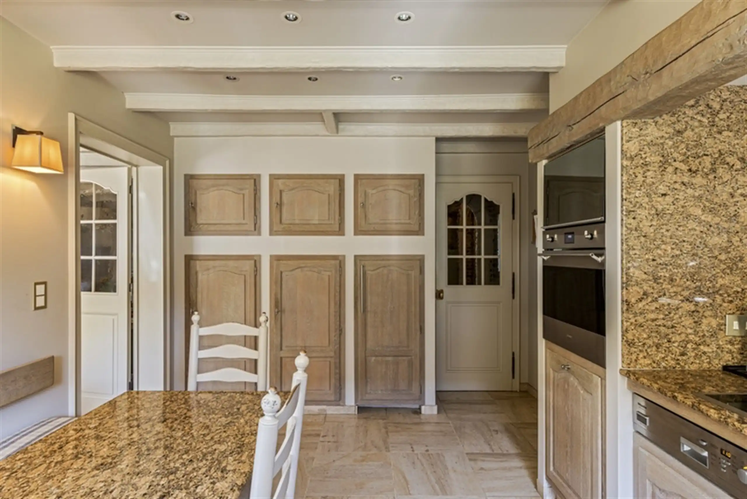 Warme thuisplek: charmante villa op 1084 m² met dubbele garage foto 14