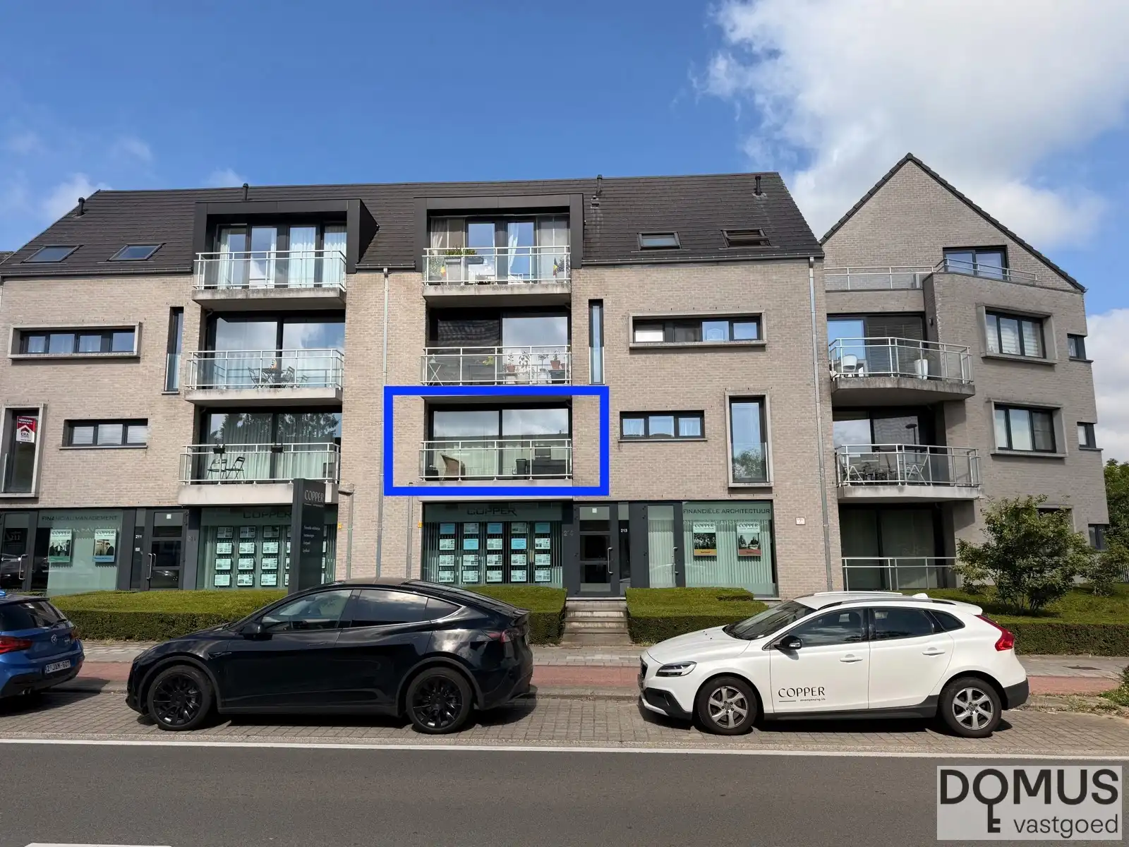 Leuk 2-slaapkamerappartement foto {{pictureIndex}}