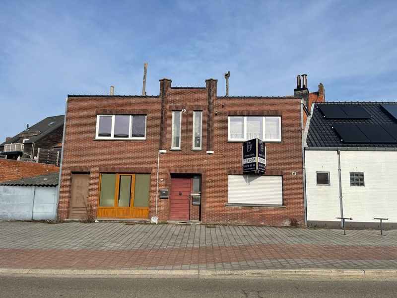 Opbrengsteigendom bestaande uit 2 appartementen met 1 slaapkamer. foto 2