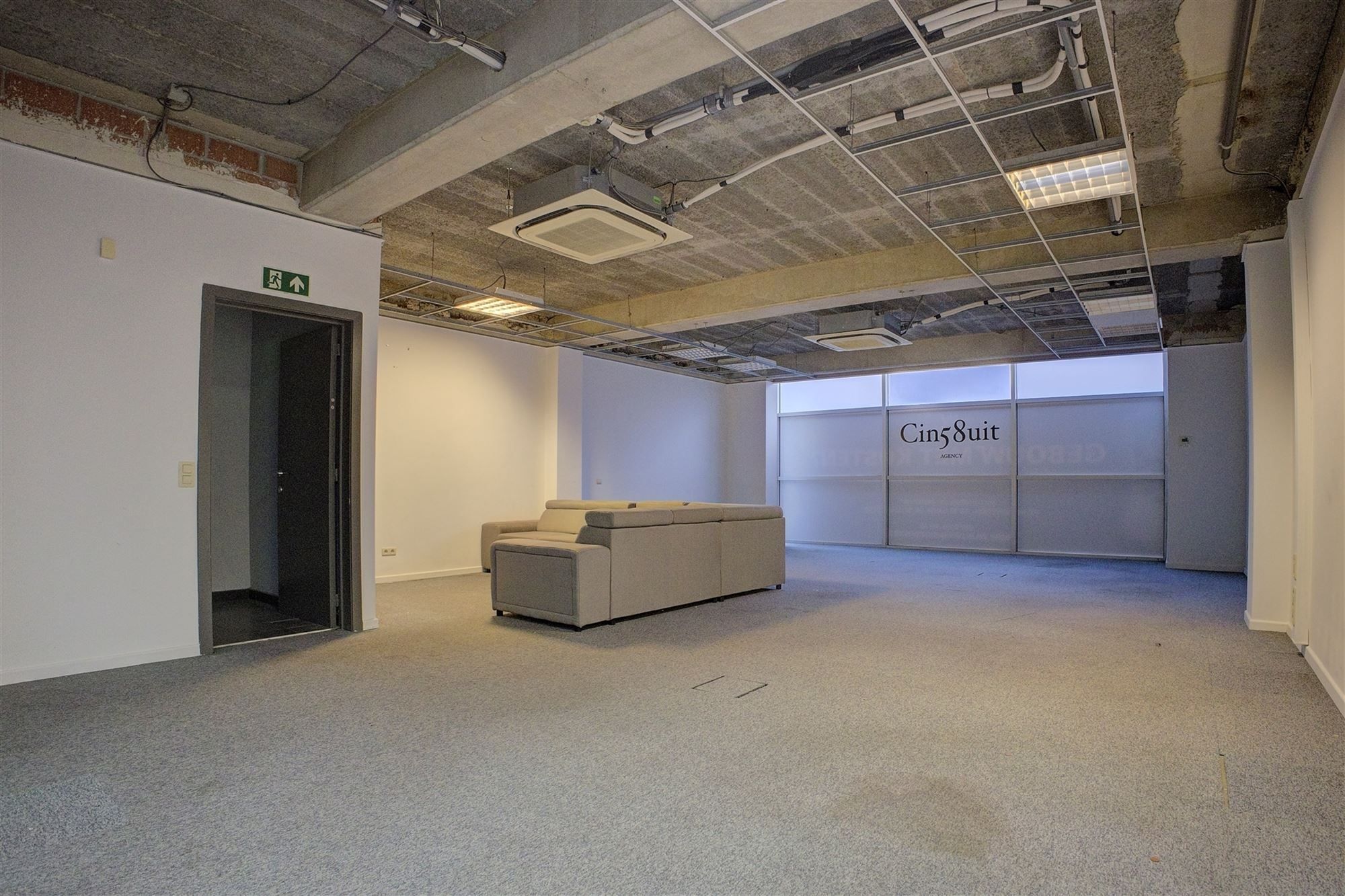 Kantoorgebouw/ conversie tot 7 appartementen mogelijk foto 7