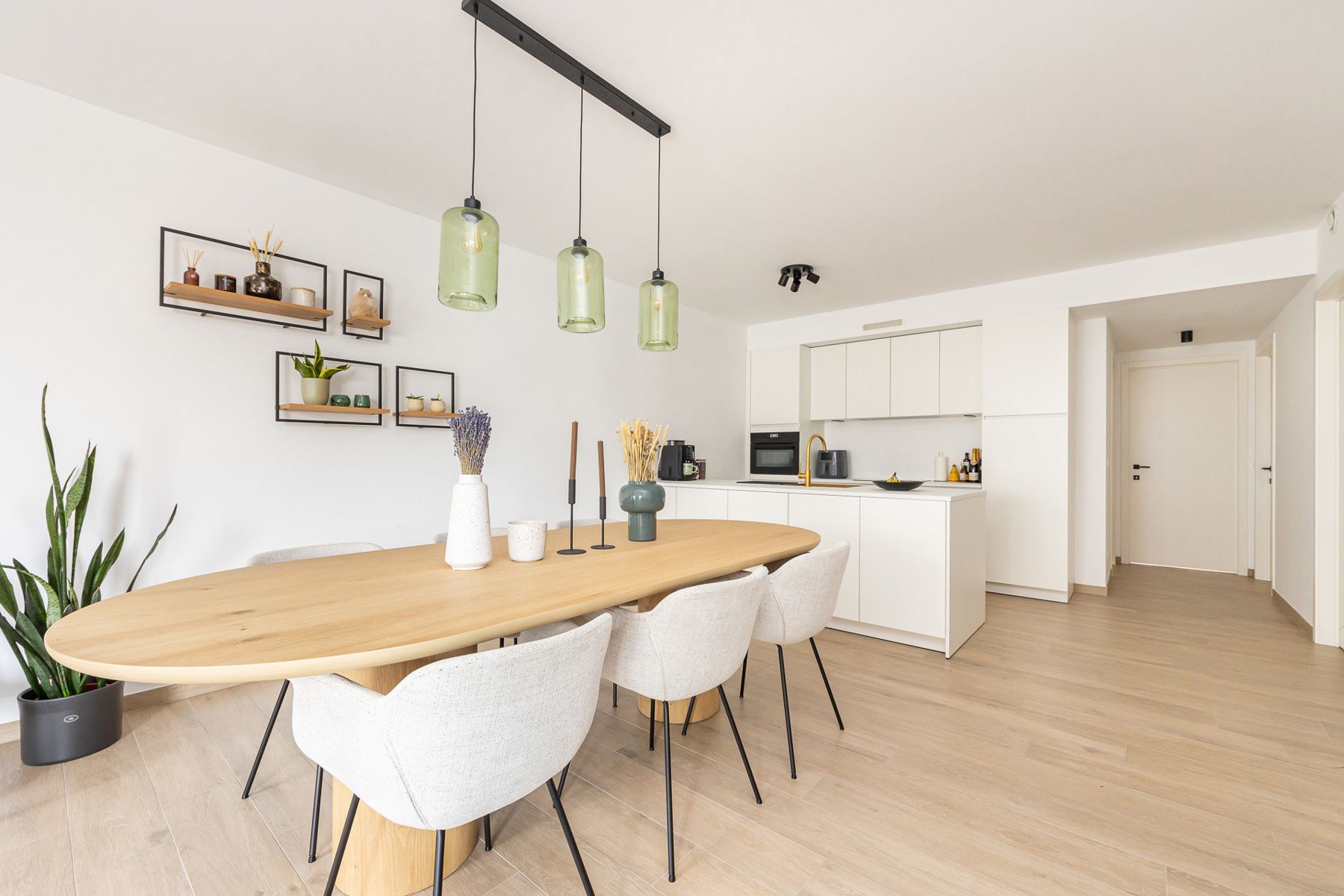 Appartement te koop foto {{pictureIndex}}