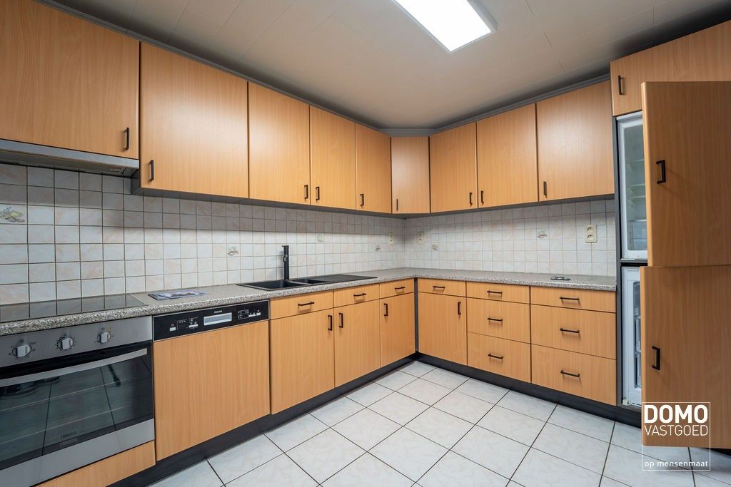 Verzorgd appartement met 2 slaapkamers en garagebox te Kuringen foto 4