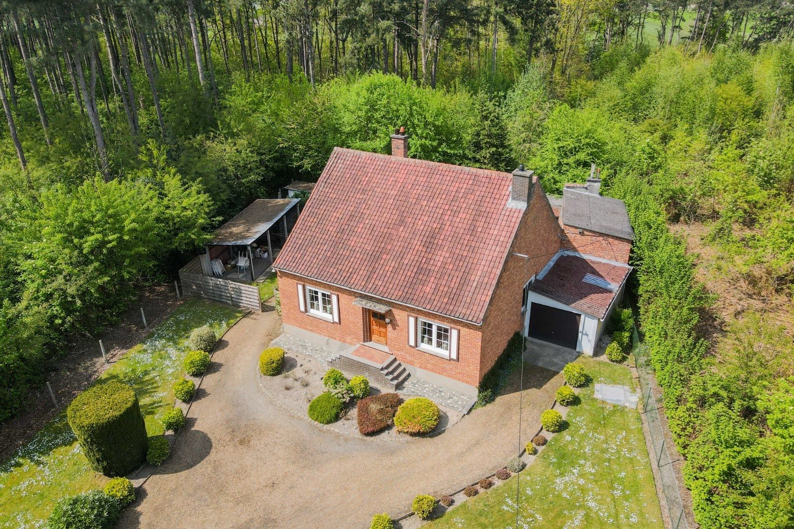 Uitzonderlijke woning op 800 m² in het prachtige Varsenare! foto 3