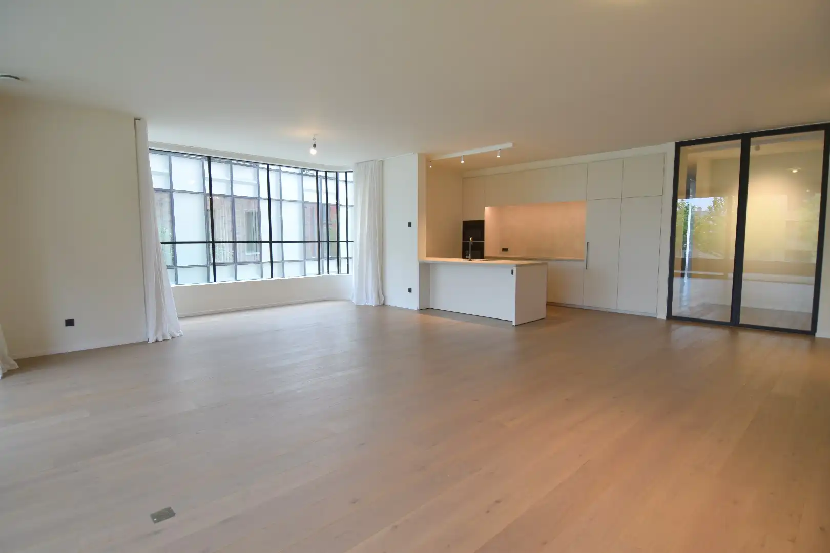 Wonen aan de Broeltorens in een luxe appartement foto 9