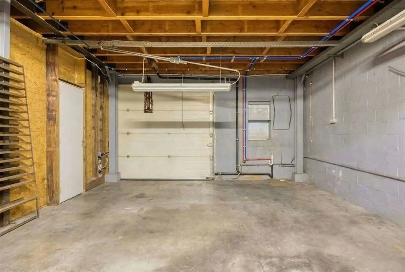 Loods met woning en loft te koop foto 13