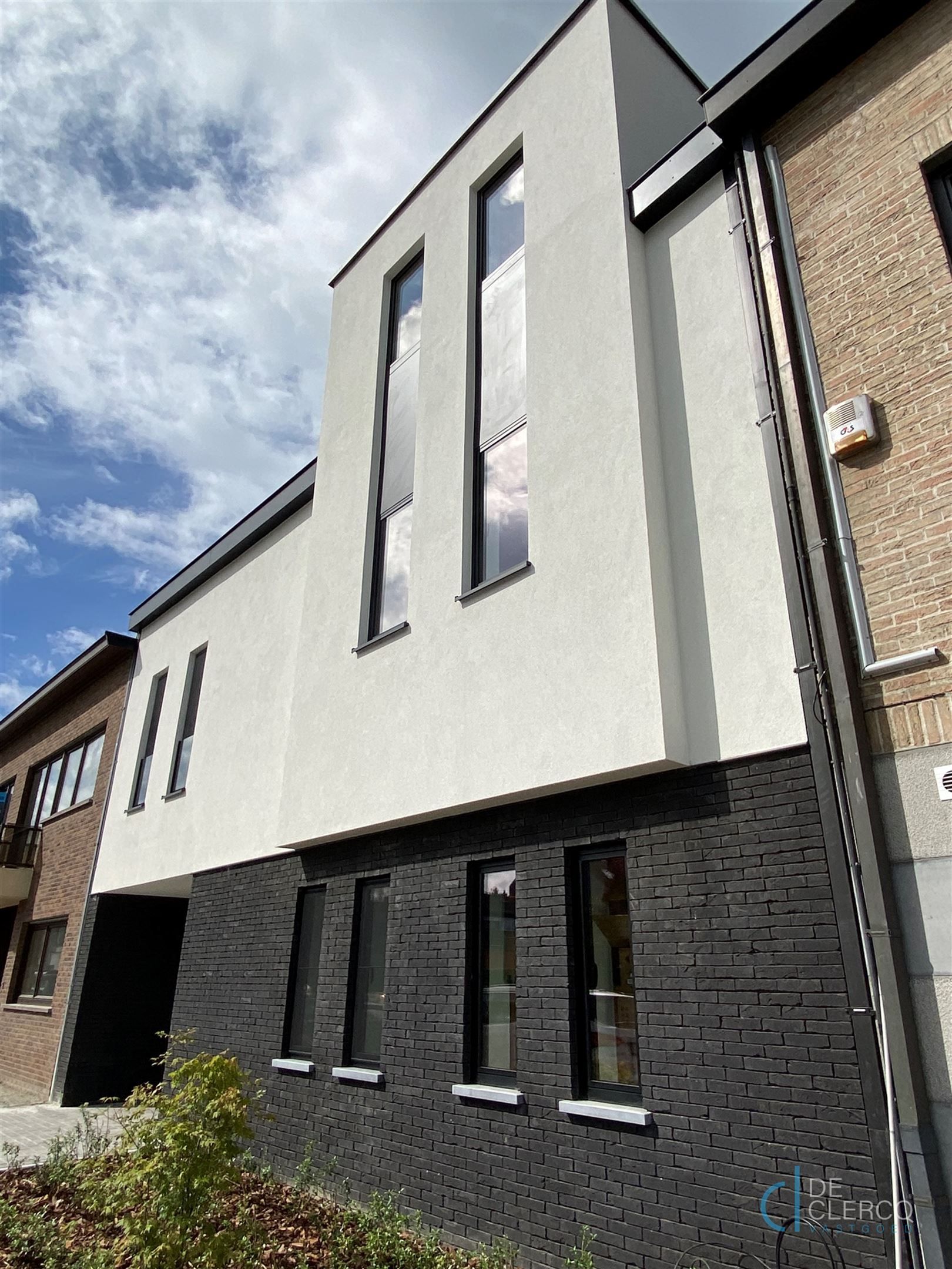 Tijdloos en duurzaam appartement TE HUUR op topligging in Lochristi! foto 2