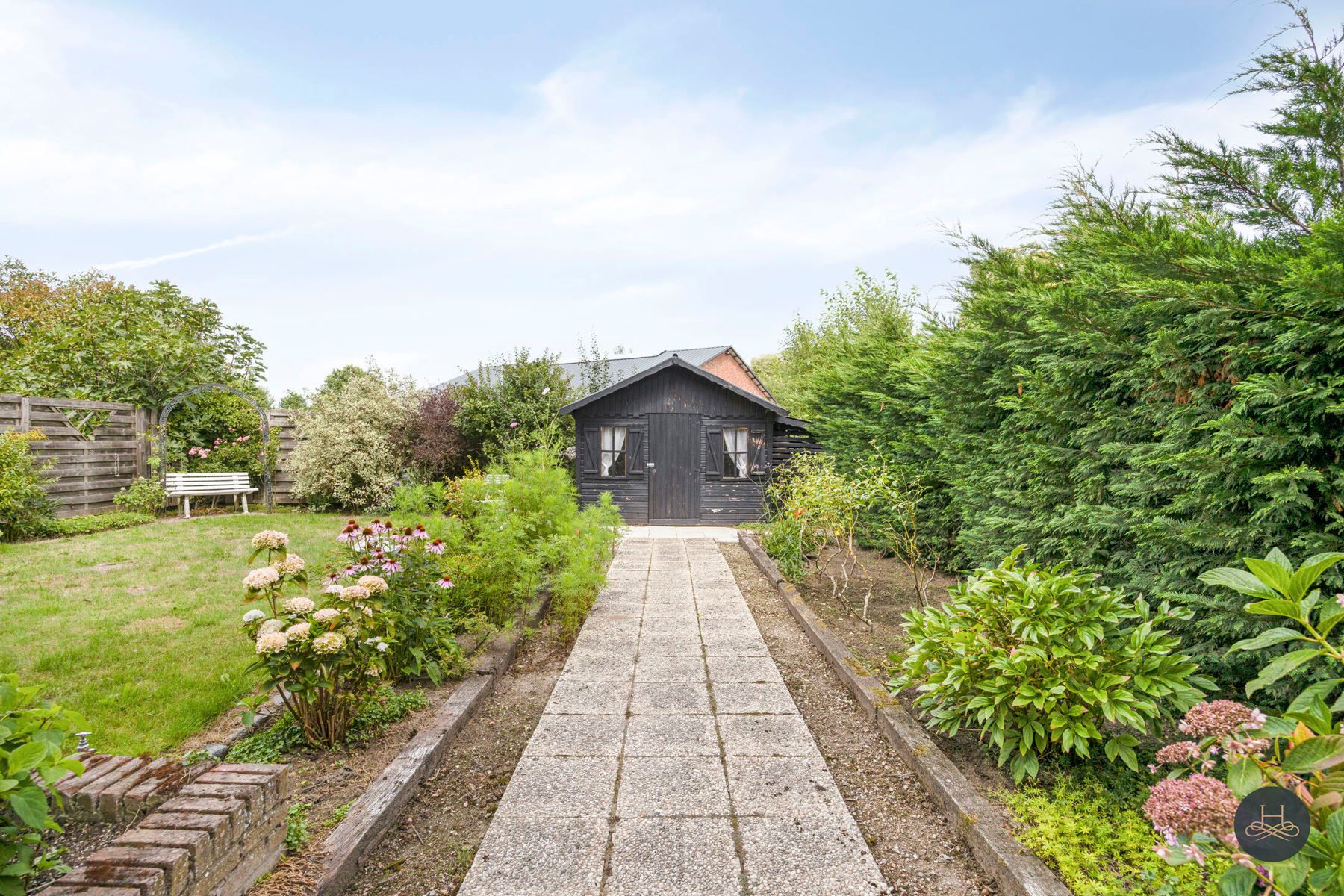 Ruime woning op centrale ligging foto 26