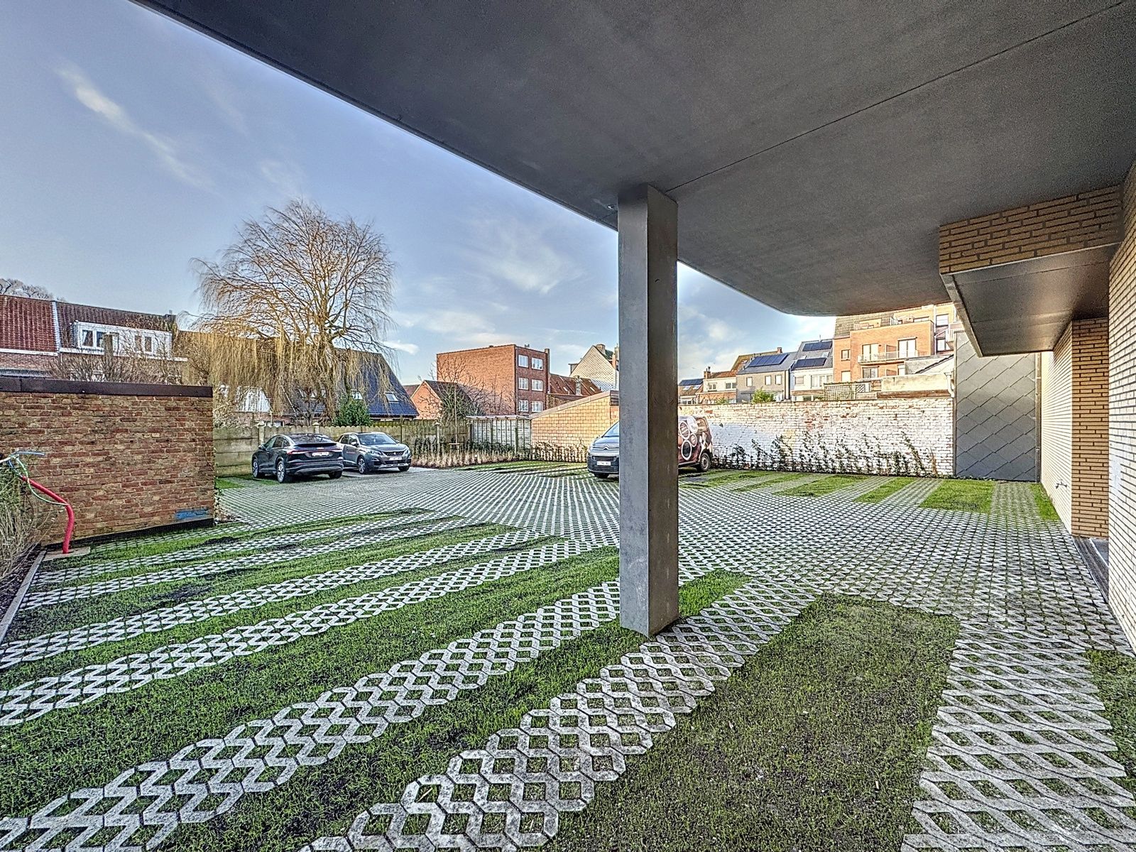 Parkeerplaats te koop foto 2