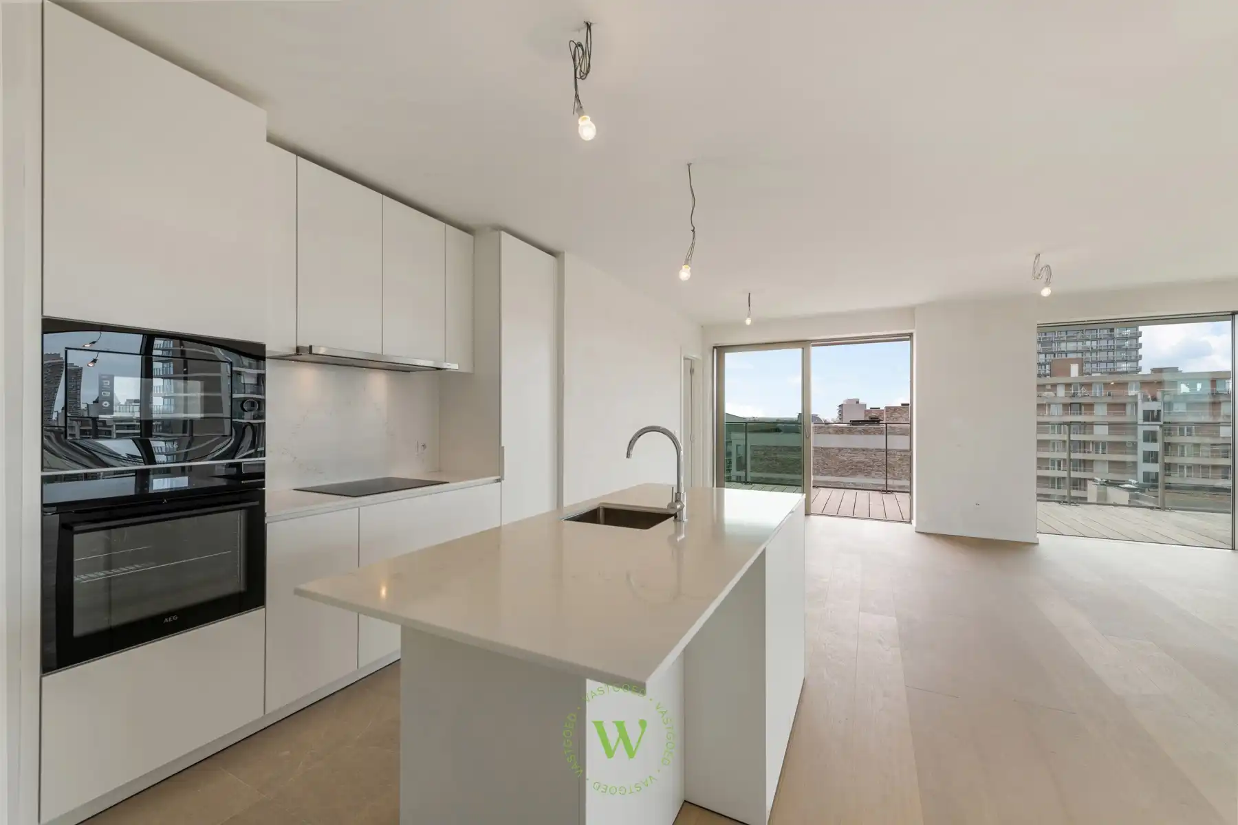 Sky Tower 2 — Laatste hoekapp op 9de verd met Z-W oriëntatie foto 12