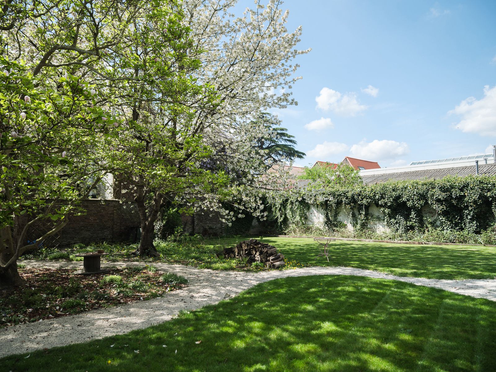 Karaktervolle woning met prachtige tuin in centrum Ronse! foto 29