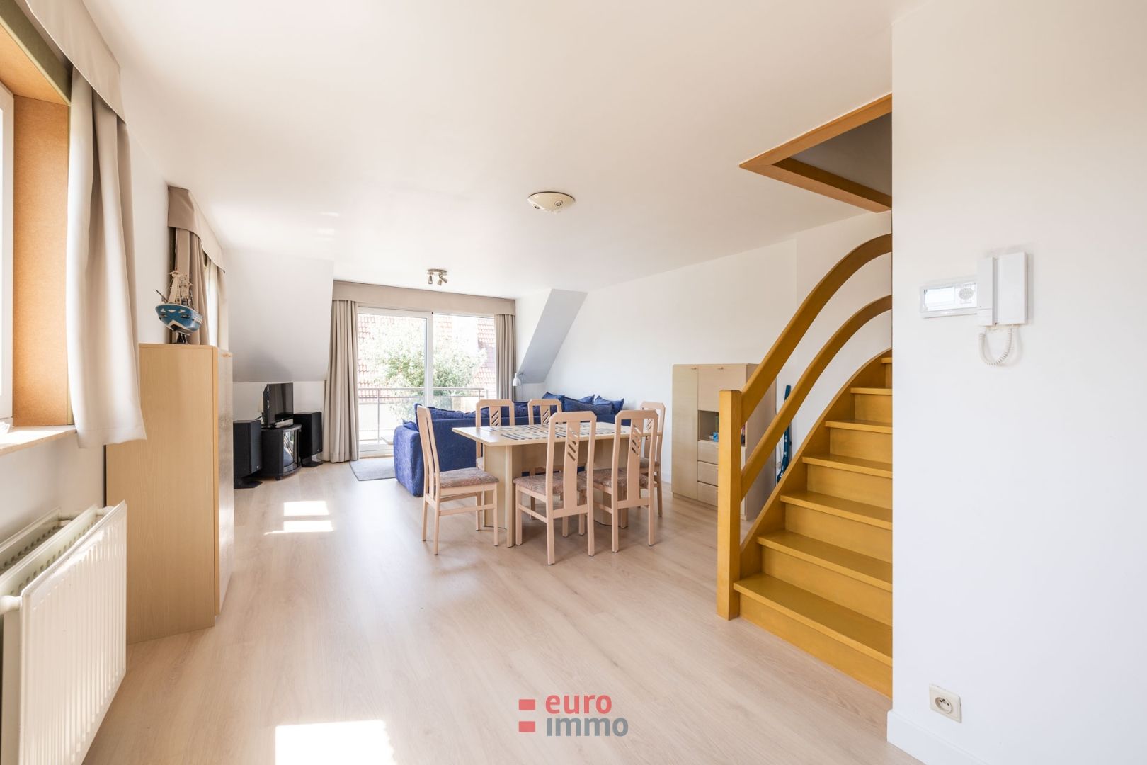 Héél rustig gelegen duplex-appartement op het exclusieve Groendyck te Oostduinkerke! foto 2