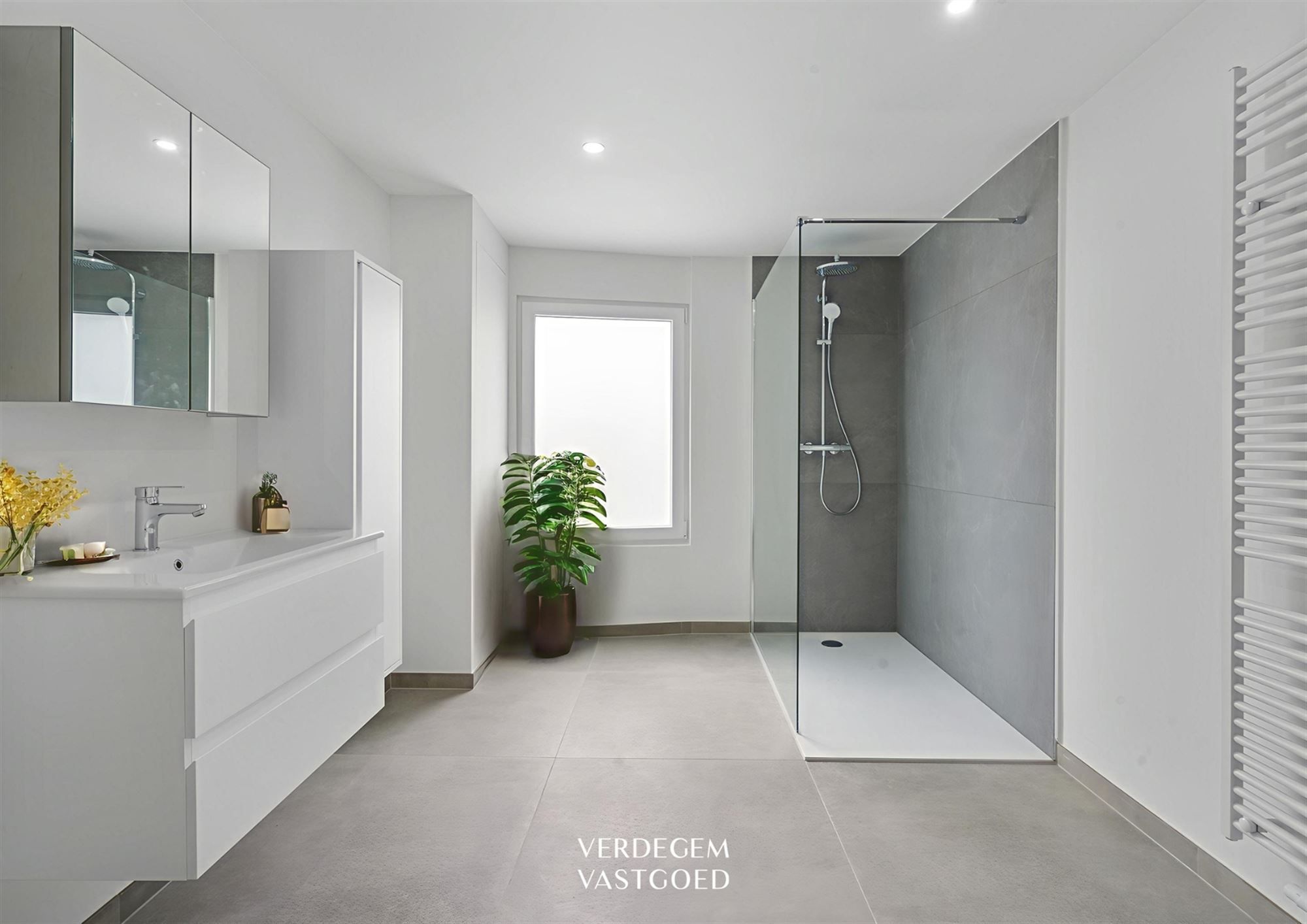 Volledig gerenoveerde woning met 3 slaapkamers, EPC A en buitenplek foto 9