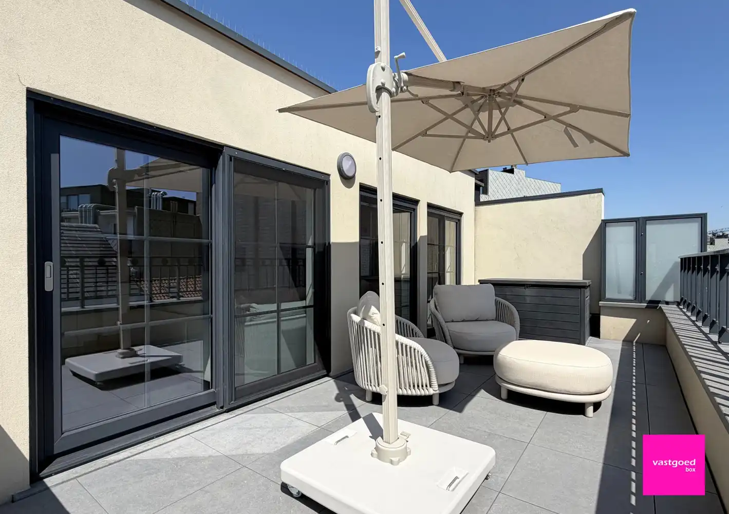 Unieke penthouse studio met 2 grote terrassen, centrum Oostende foto 3