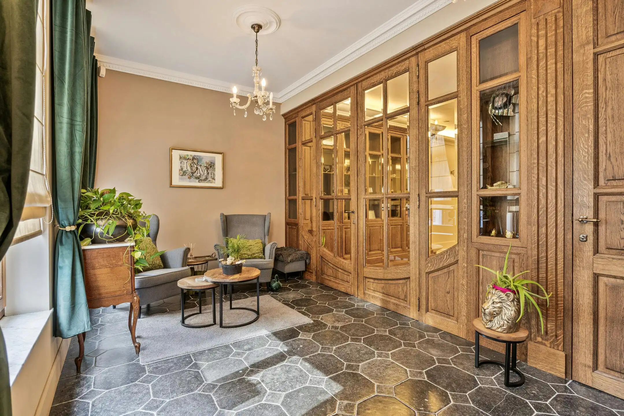 Uniek stadspand met dakterras in centrum Maaseik foto 2