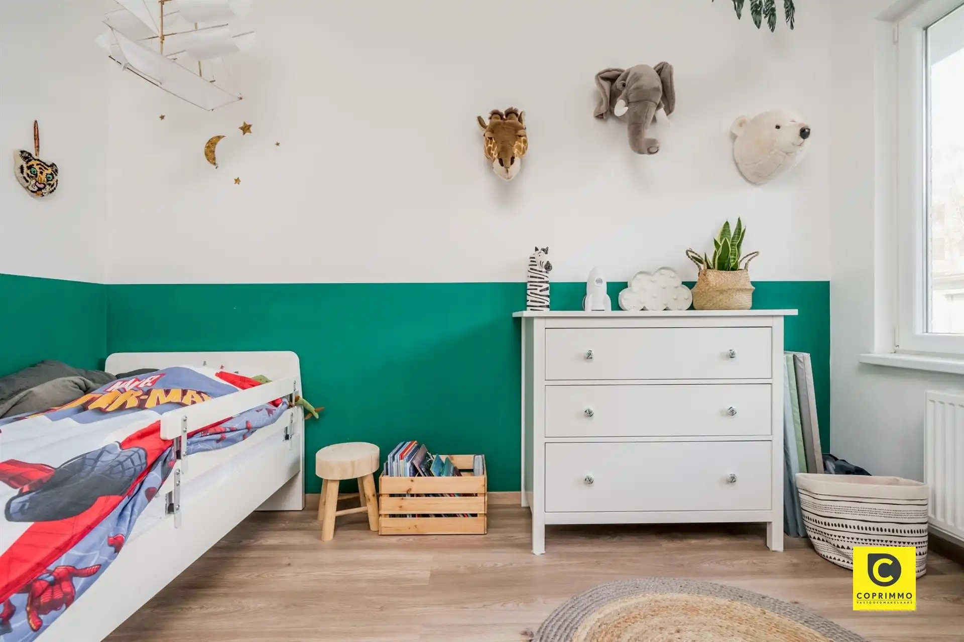 Ruim 3 slaapkamer appartement! foto 9