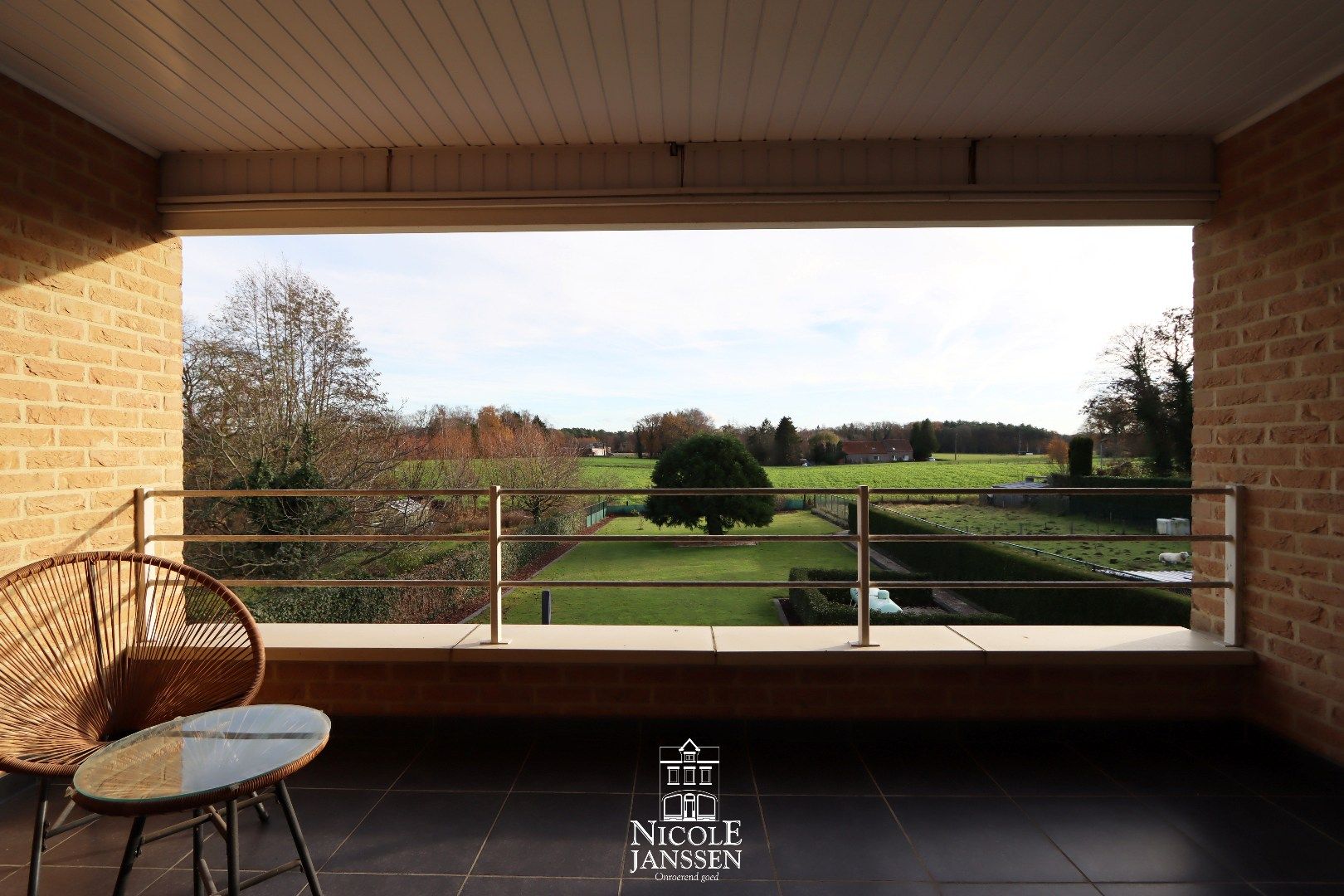 Ruime gezinswoning  foto 3