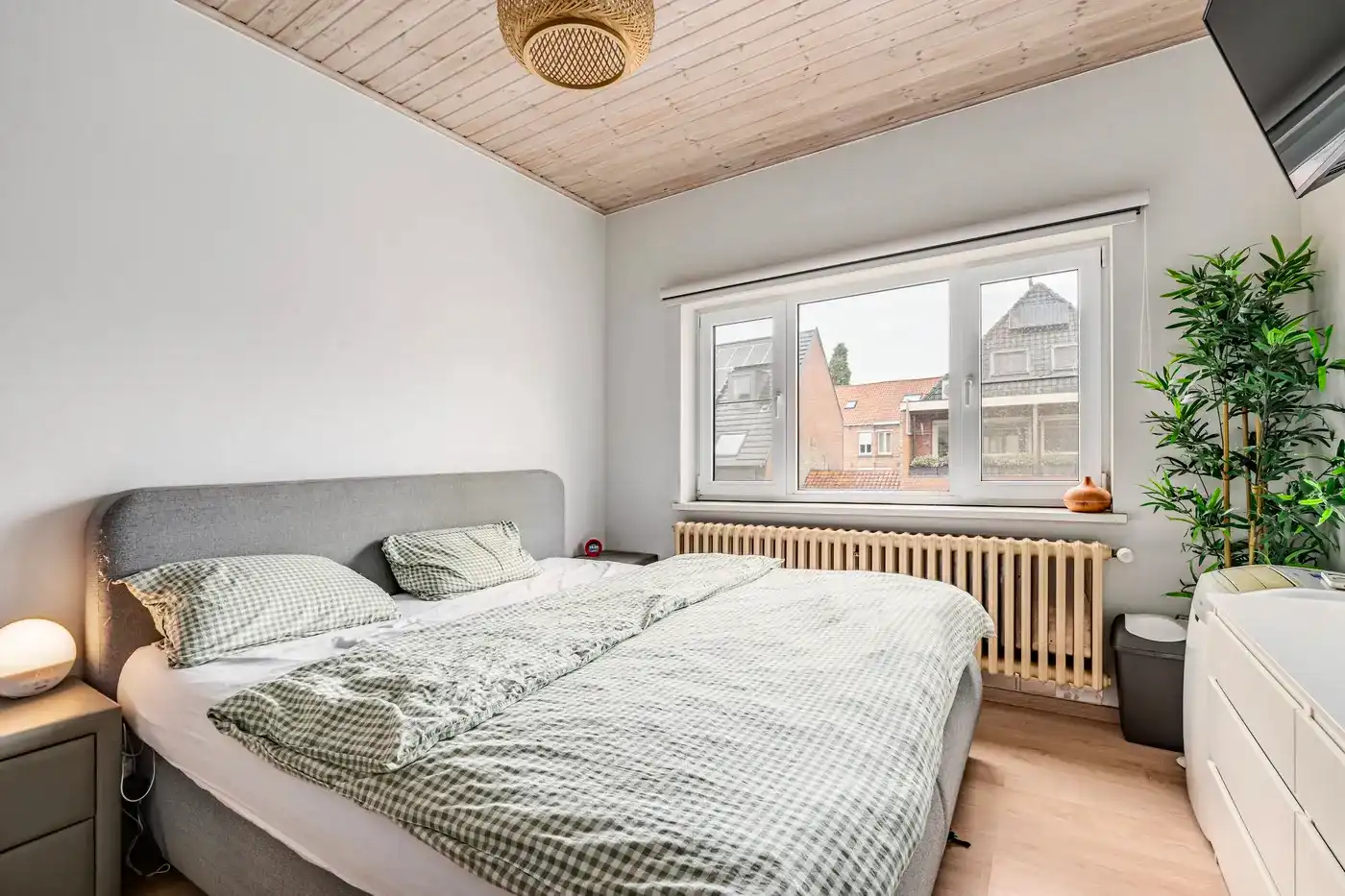 Charmante, gerenoveerde stadswoning met tuin en bijgebouw op uitstekende locatie foto 10