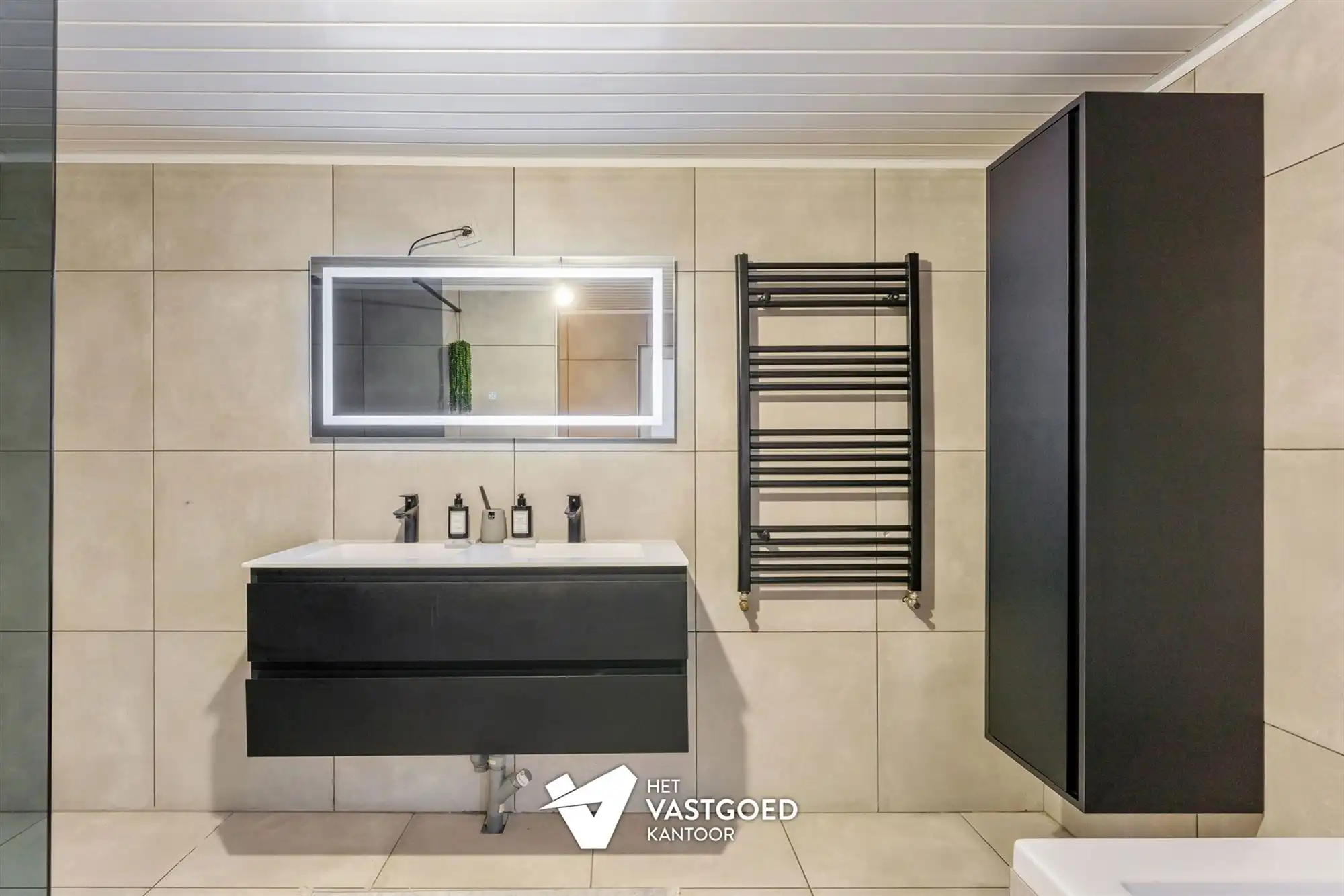 VOLLEDIG GERENOVEERDE WONING MET 4 SLAAPKAMERS, RUIME LEEFRUIMTES EN VRIJSTAANDE GARAGE OP PERCEEL VAN 6A90CA VLAKBIJ BE-MINE foto 14