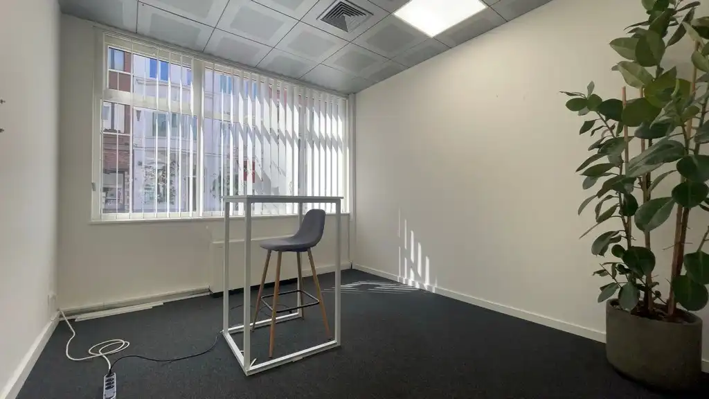 Kantoorruimte te huur vlakbij station van Mechelen foto 16