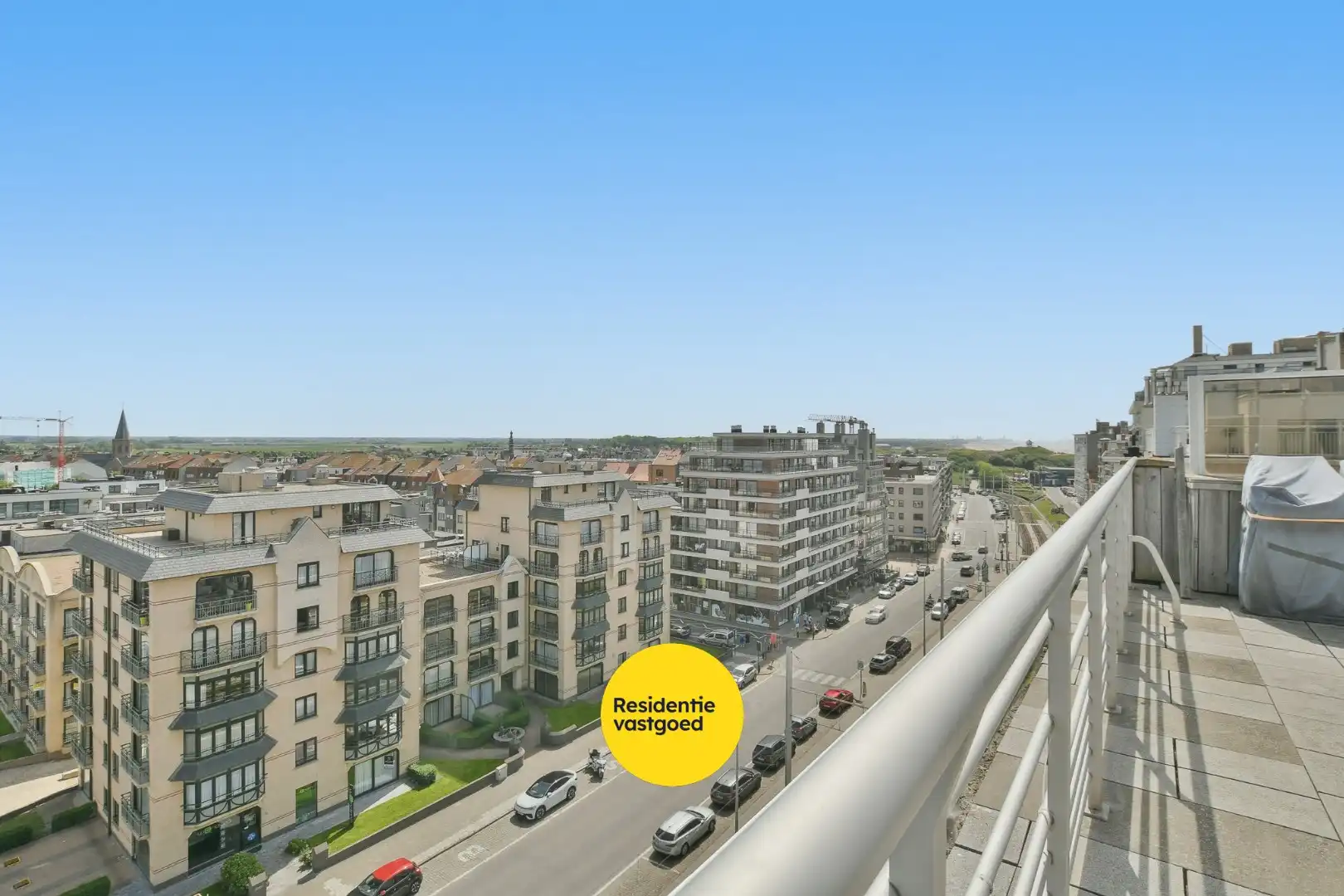 Uniek dakappartement met zonnige ligging en indrukwekkende vergezichten te Wenduine!  foto 2