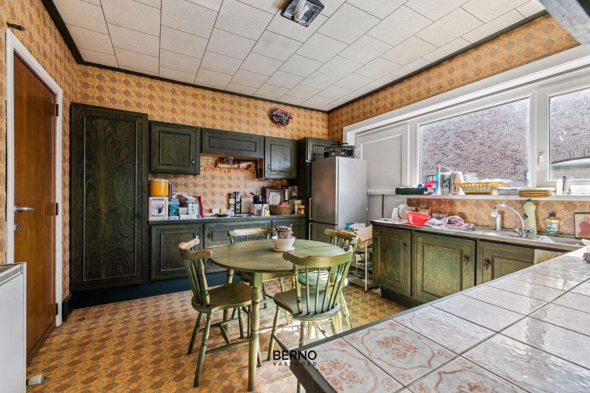 Fantastisch gelegen bungalow met ruime zolder foto 5