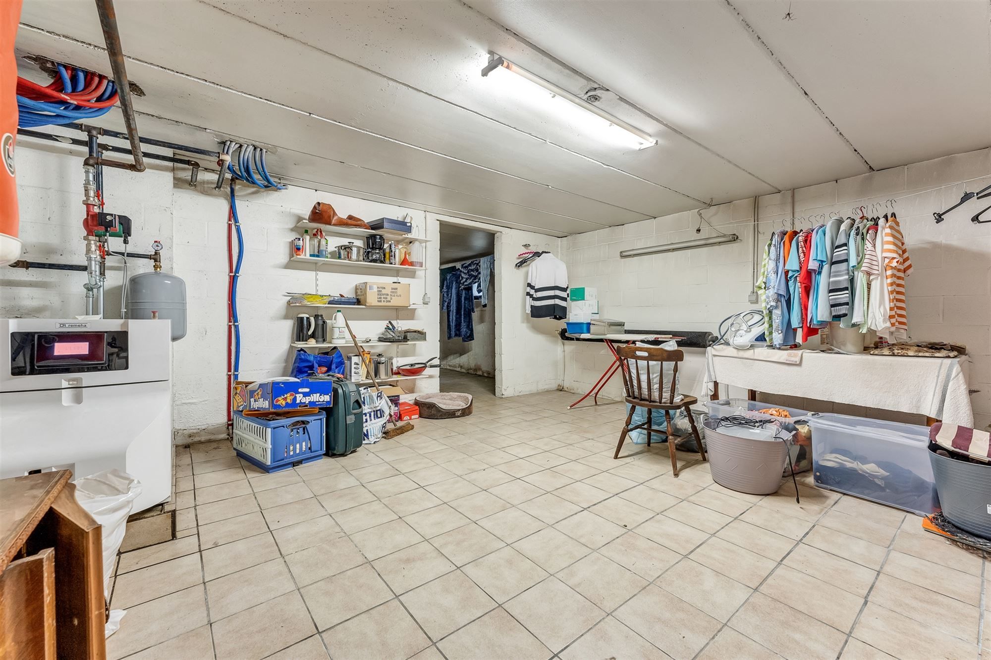 ZEER RUIME WONING (380M²) MET 4 SLAAPKAMERS GELEGEN OP EEN ZONNIG GEORIËNTEERD PERCEEL VAN 12A70CA TE BEVERLO foto 21