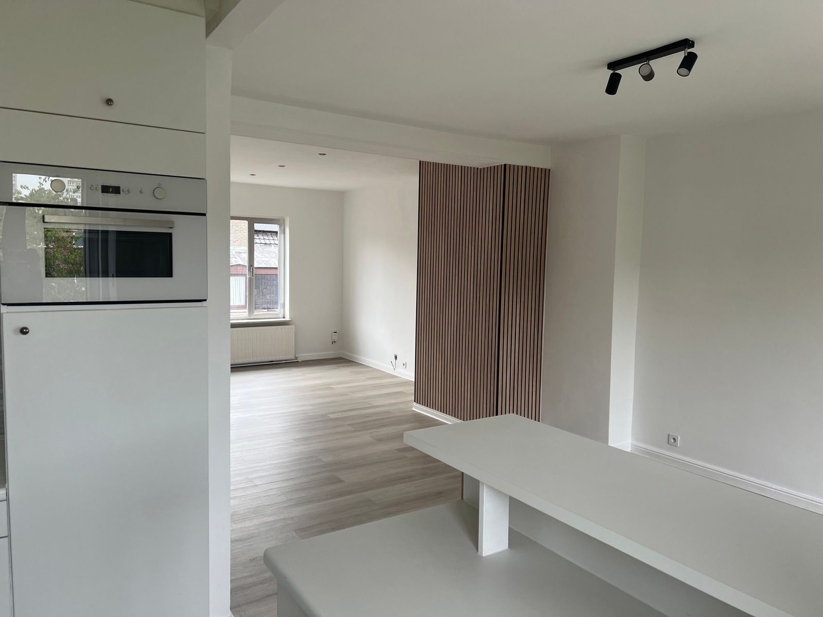 VOLLEDIG GERENOVEERD TRIPLEXAPPARTEMENT TE HUUR IN ZELLIK! foto 5