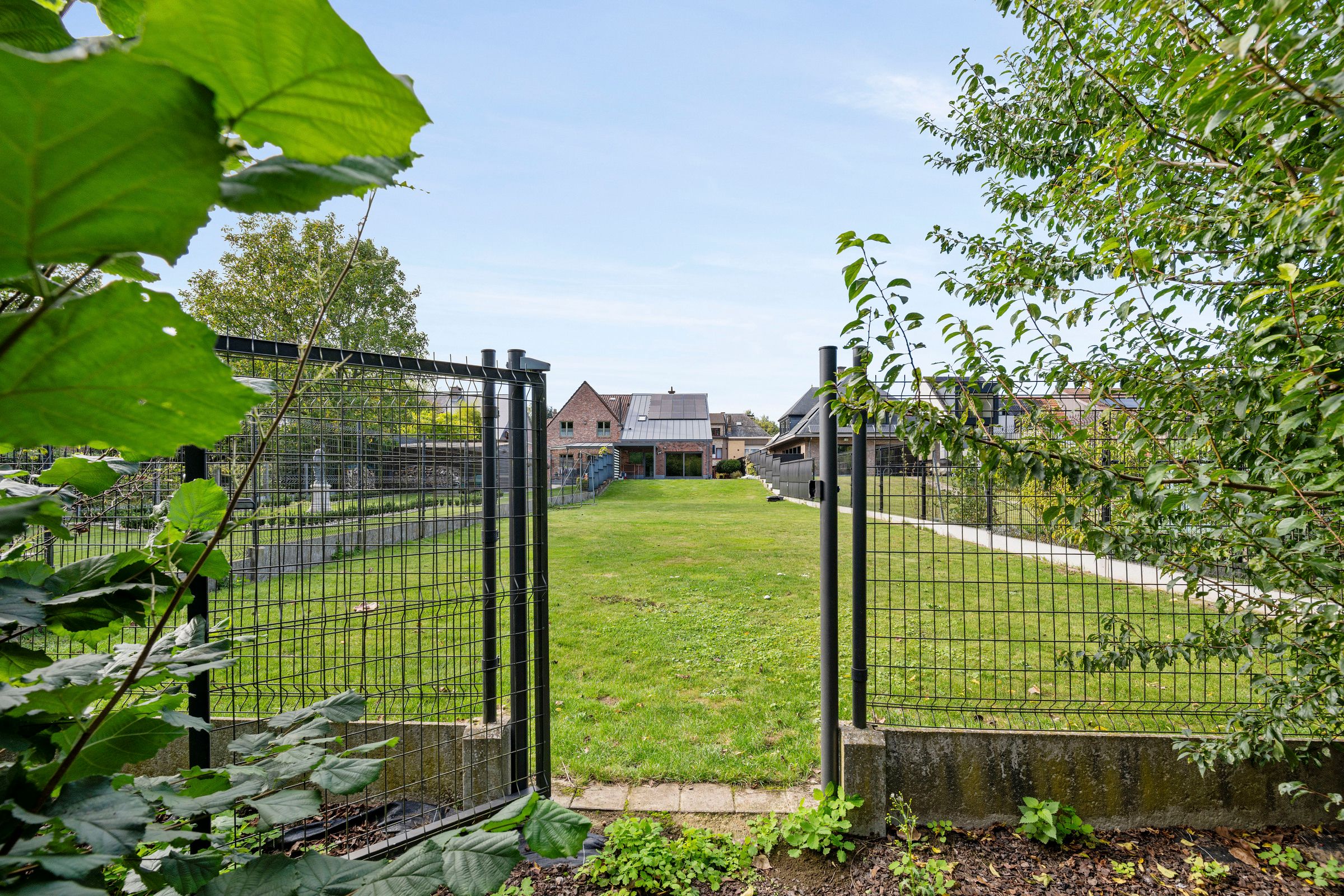 GERENOVEERDE WONING AAN DE DENDER MET ADEMBENEMENDE VERGEZICHTEN foto 8