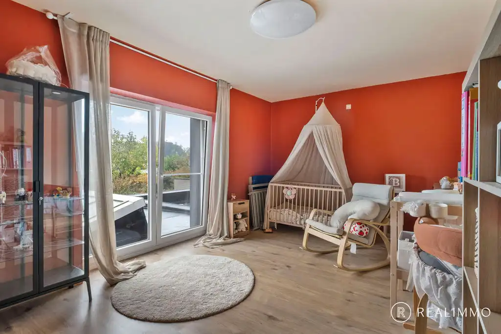 Gerenoveerde en energiezuinige gezinswoning in Aalbeke foto 8