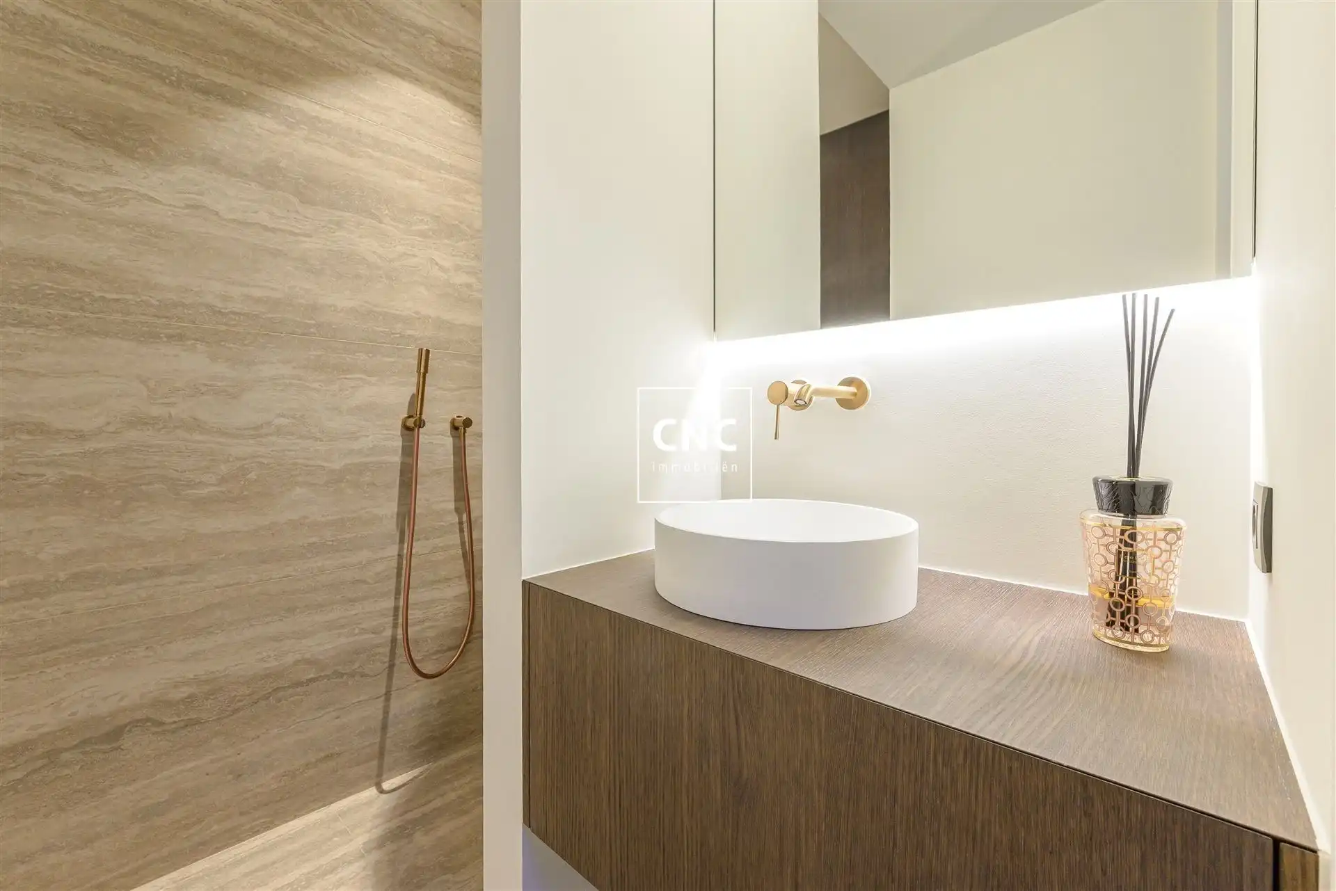 Exceptioneel nieuwbouw duplex-appartement in het hart van het Zoute met prachtig zicht op de typische Zoute-gevels foto 28