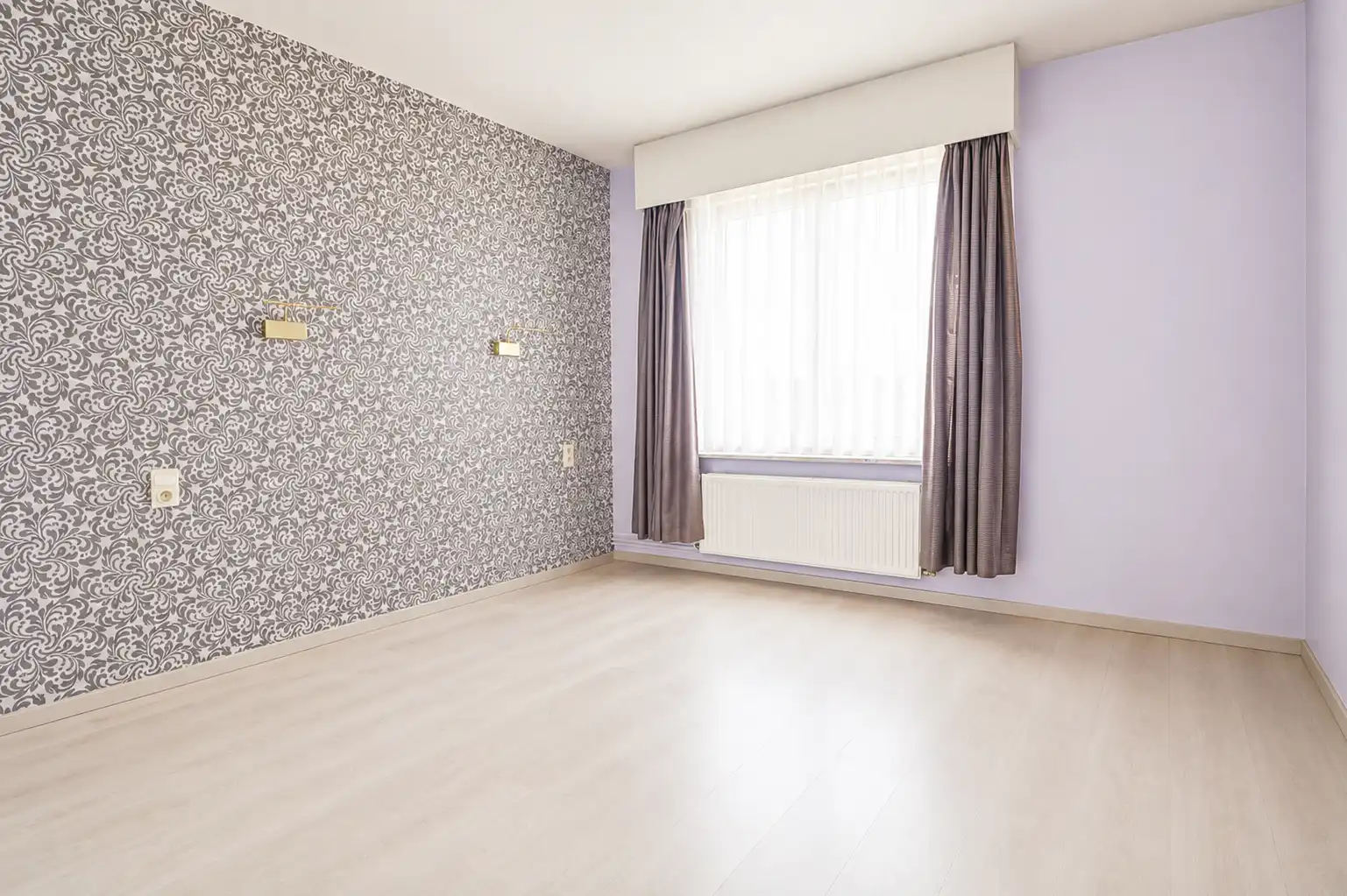 Lichtrijk appartement met 1 slaapkamer en grote veranda, op wandelafstand van het centrum. foto 6