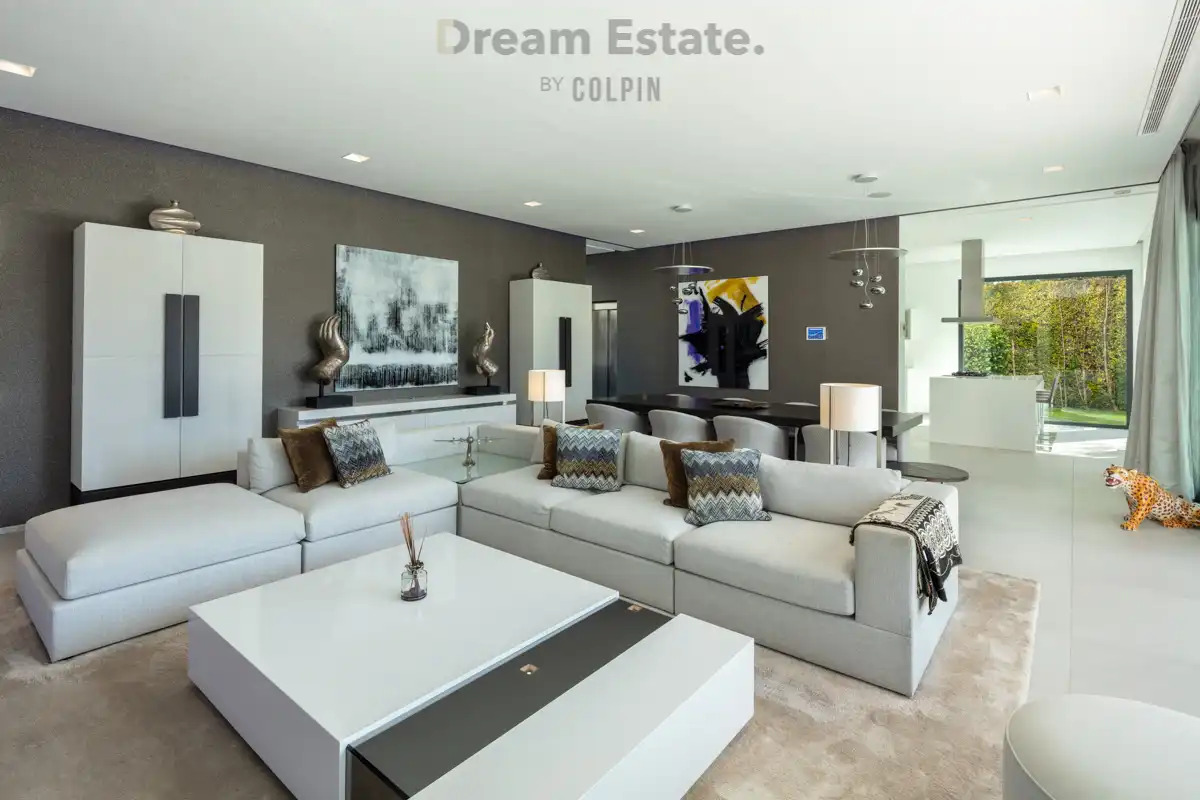 Eigentijdse villa in het bevoorrechte Nueva Andalucia foto 15