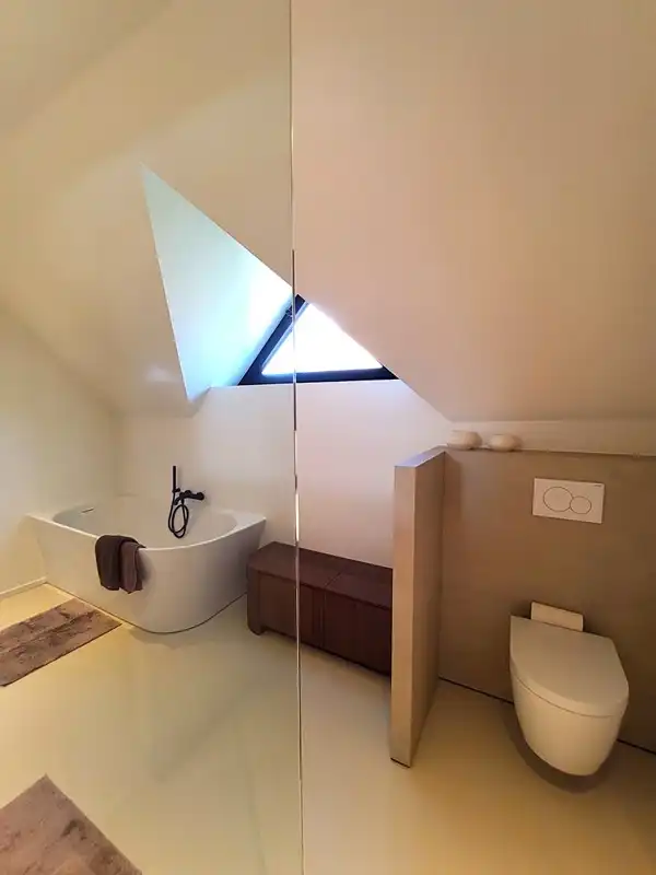 Volledig vernieuwde villa op een mooi perceel van ruim 28 are! foto 22