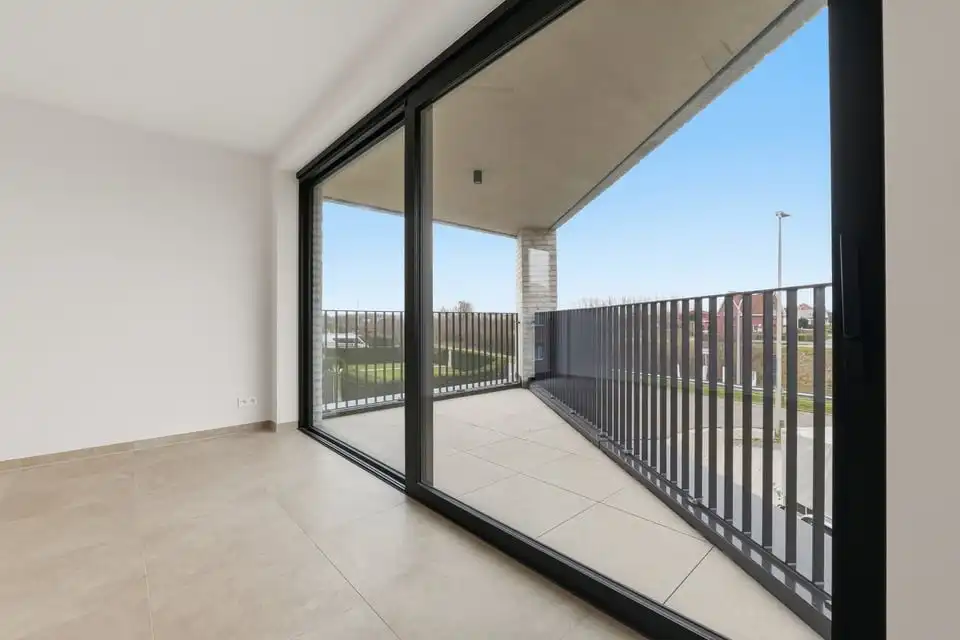 NIEUWBOUWAPPARTEMENT MET 2 SLKS TE HUUR IN SINT-TRUIDEN foto 13