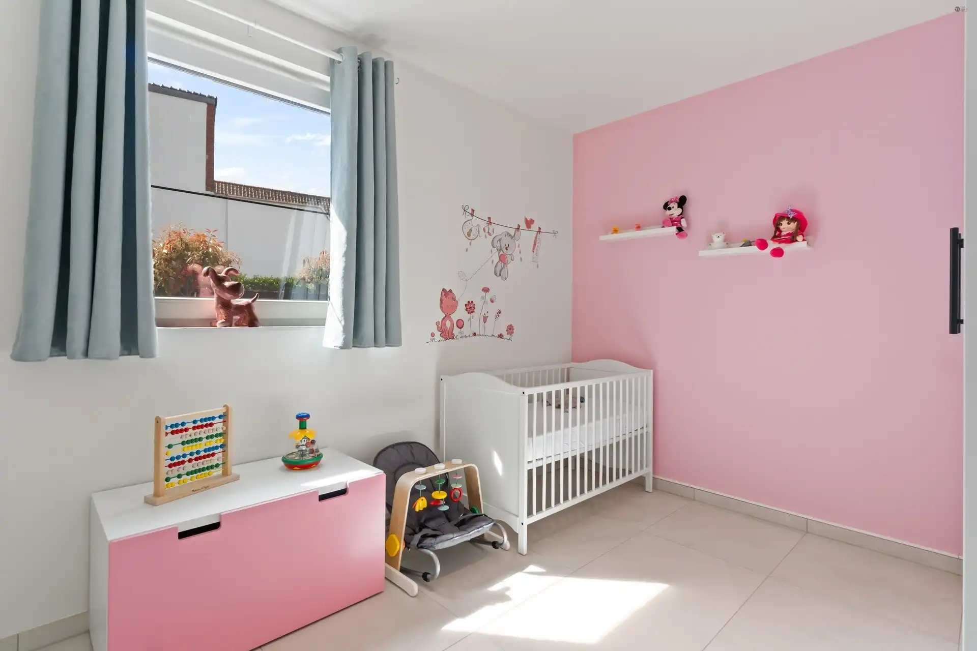 Luxueus afgewerkt gelijkvloers appartement te centrum Stekene foto 21