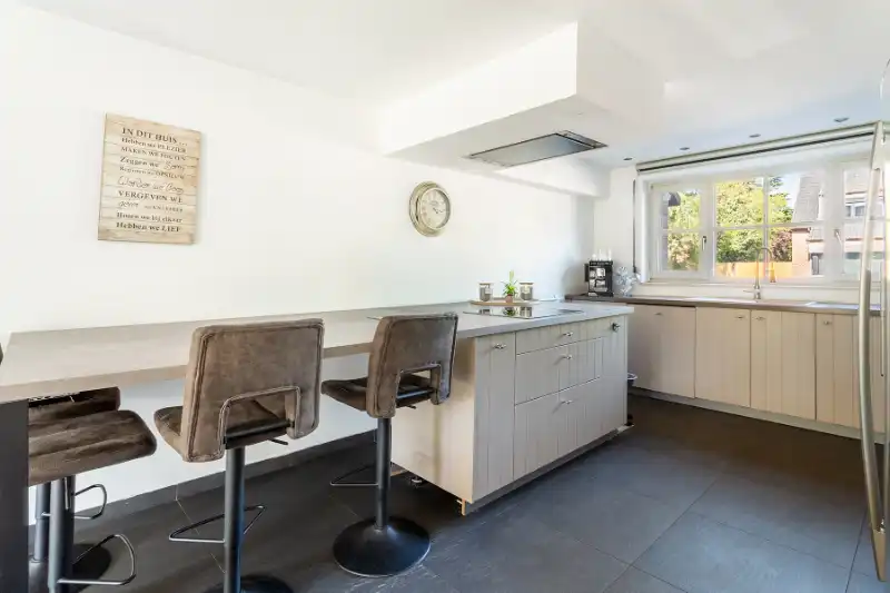 Verrassend ruime woning met zwembad! foto 4