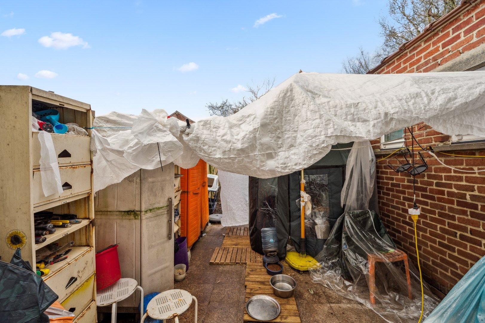 Zeer gunstig gelegen handelspand met woonst en tuin foto 20