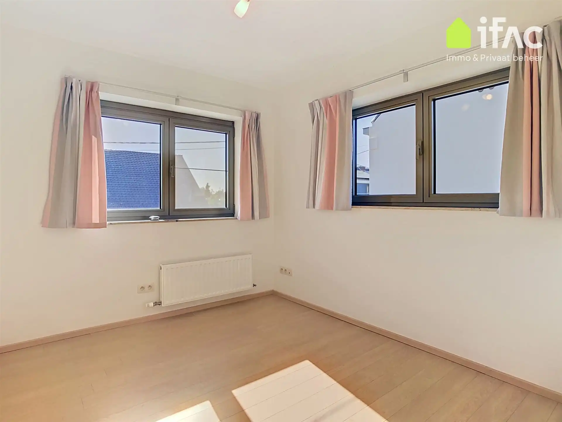 Energiezuinige woning met grote tuin in doodlopende straat foto 14