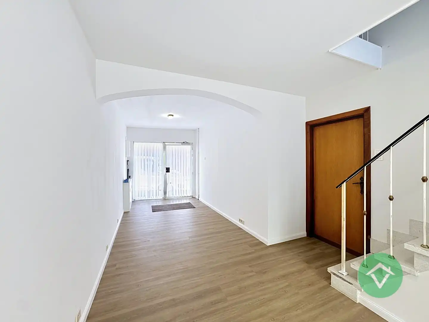 Instapklare woning met 3 slaapkamers en tuin te Eernegem  foto 2
