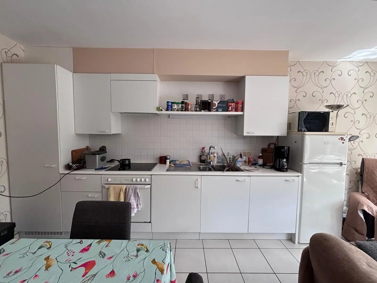 Centraal gelegen gelijkvloers appartement met terras en tuintje, op ca 200 m van het station. foto 5